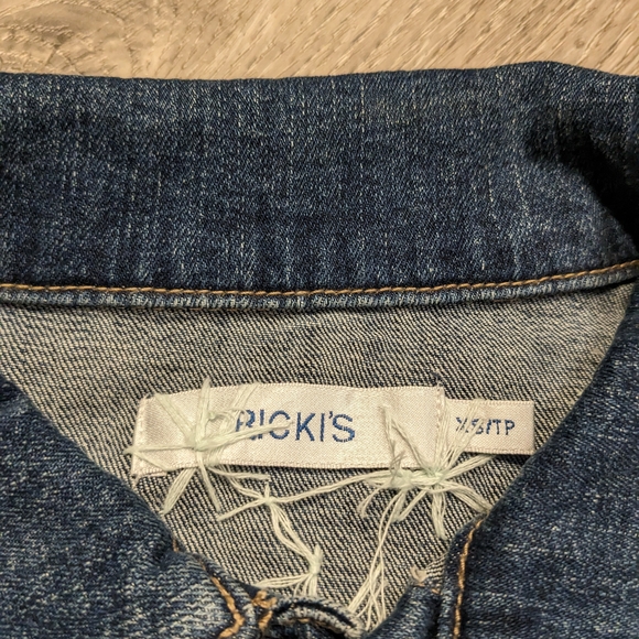 Custom Embroidered Jean jacket - Picture 3 of 3